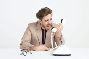 چرا مشکل نارضایتی مشتری هیچوقت حل نمی شود؟