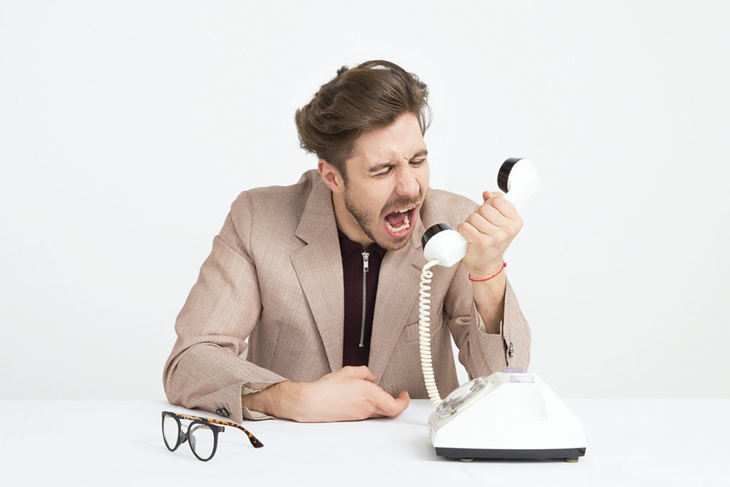 چرا مشکل نارضایتی مشتری هیچوقت حل نمی شود؟